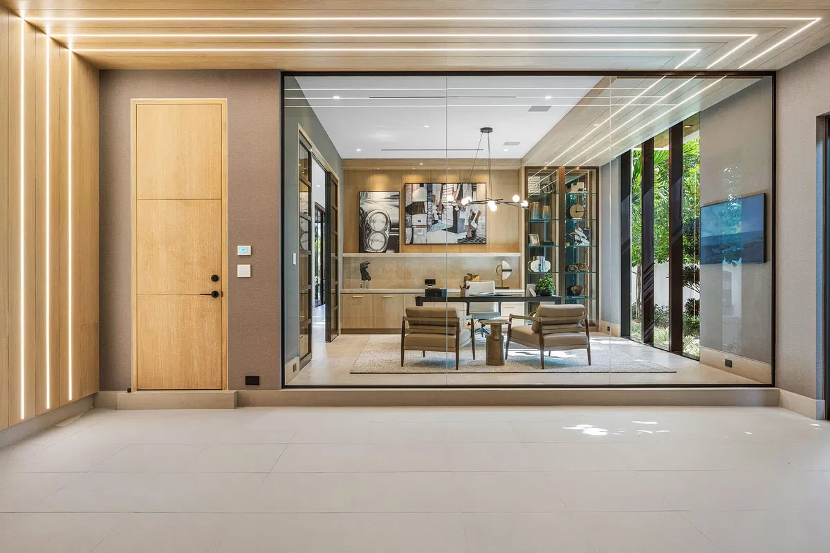 Royal Palm Yacht and Country Club Residence photo 40
