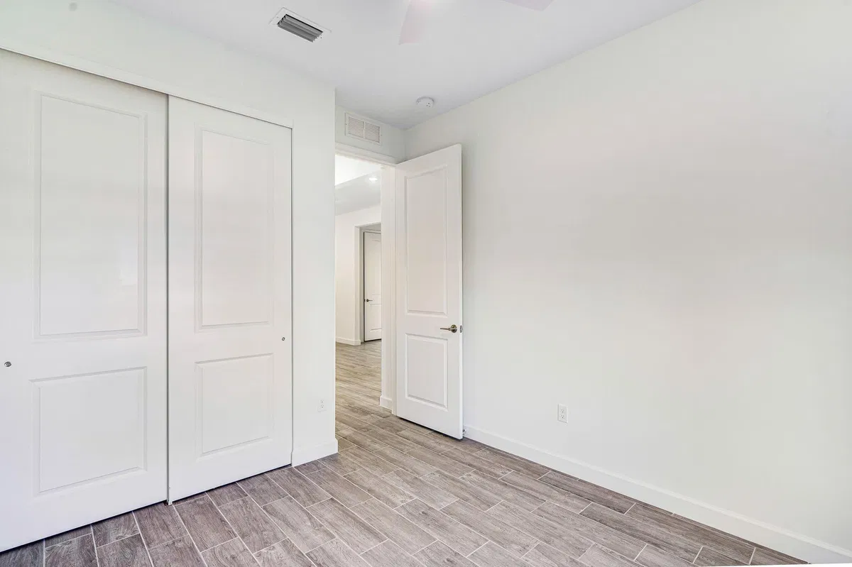  Residence photo 10