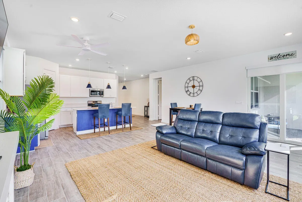  Residence photo 34