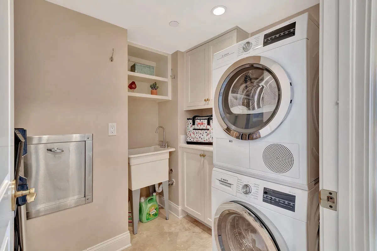 Waterview Towers Unit 506 photo 28