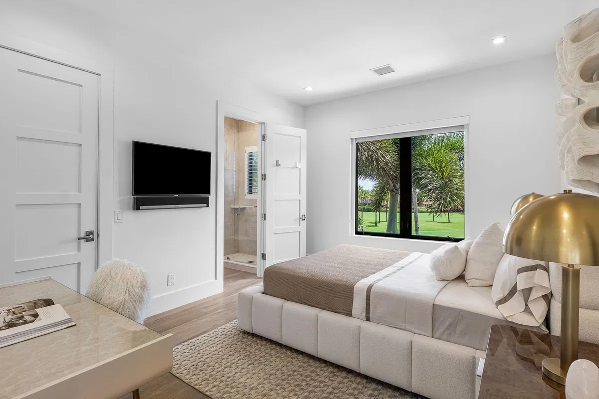 Royal Palm Yacht and Country Club Residence photo 58