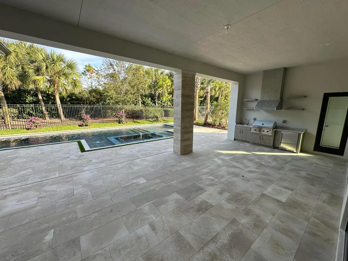 Avenir Unit Lot 21 photo 7
