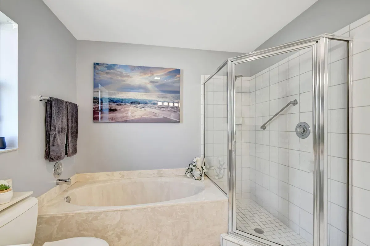 Unit 204 photo 31