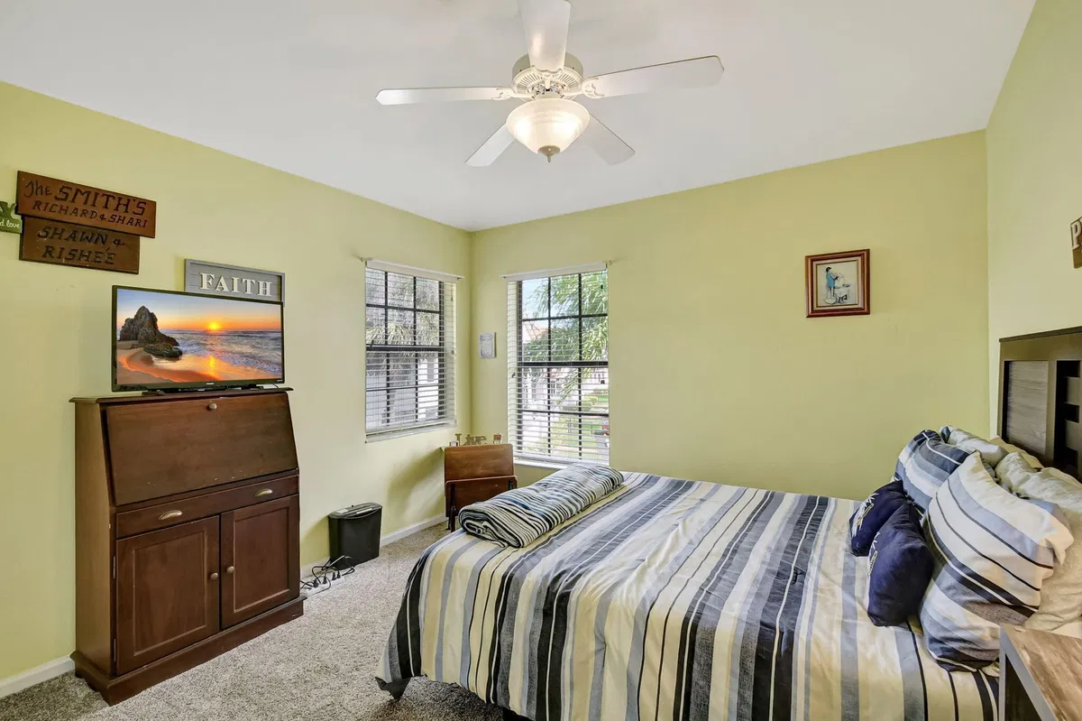 Unit 204 photo 37