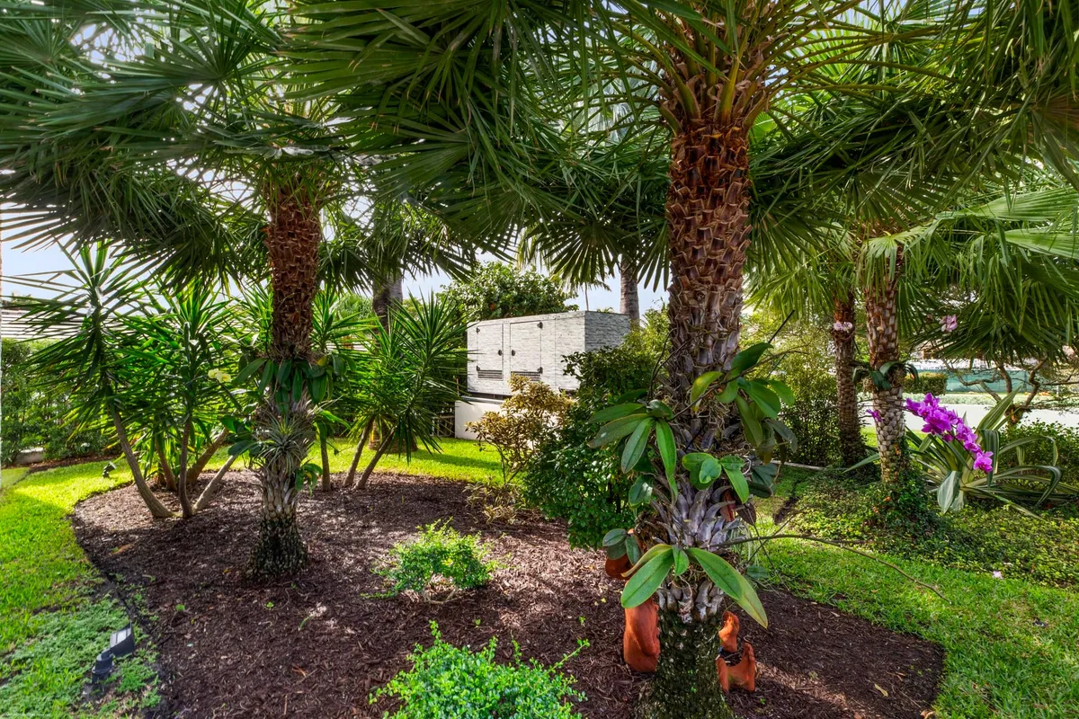 SoSo West Palm Beach Residence photo 79