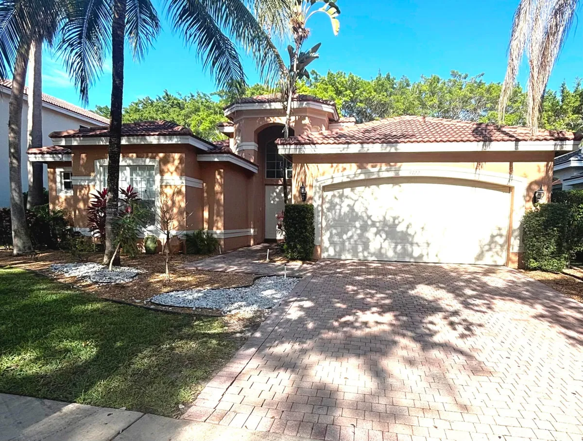 Saturnia Boca Raton Residence