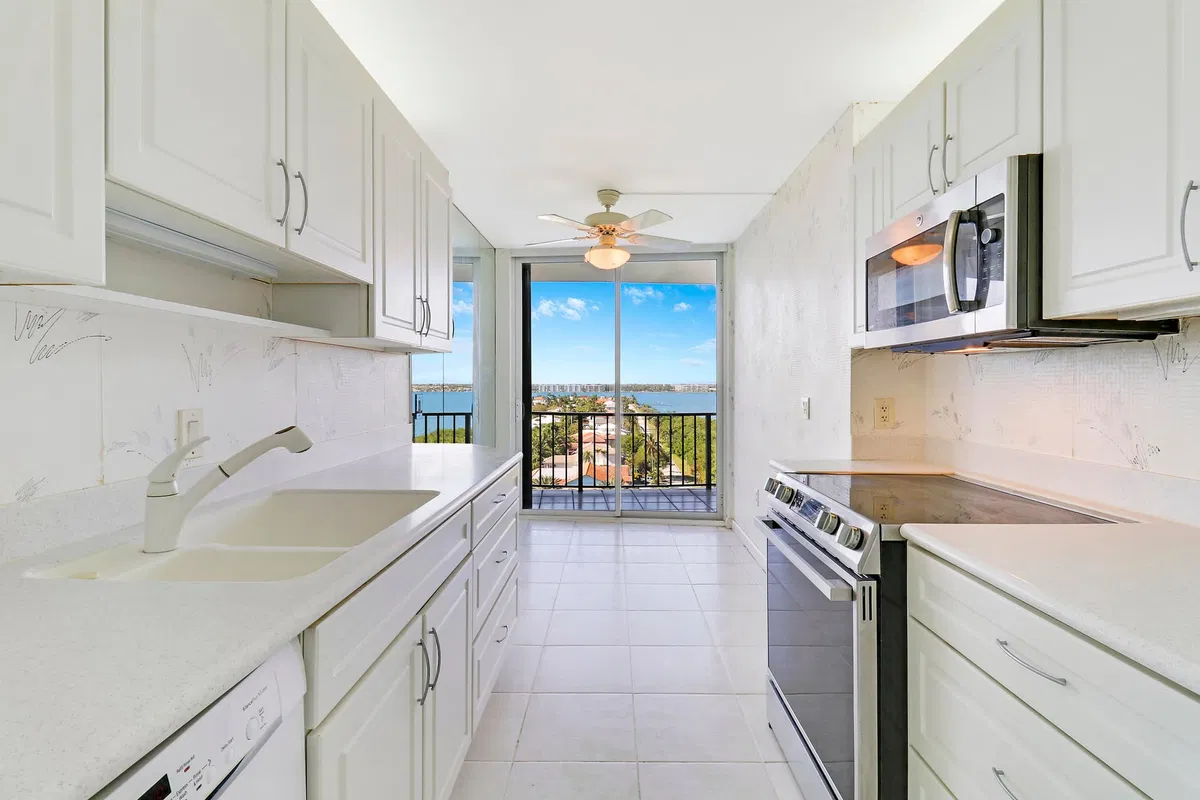Singer Island Unit 2-1005 photo 34