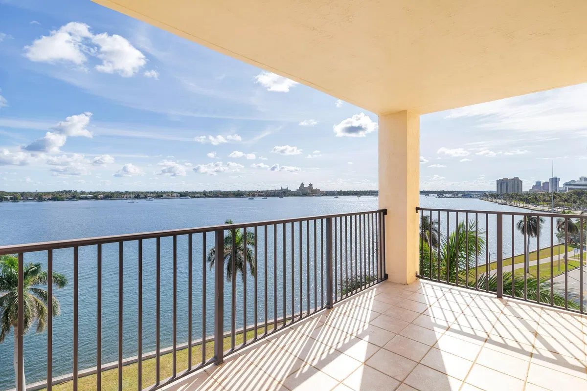 Flagler Pointe Unit 840 photo 16