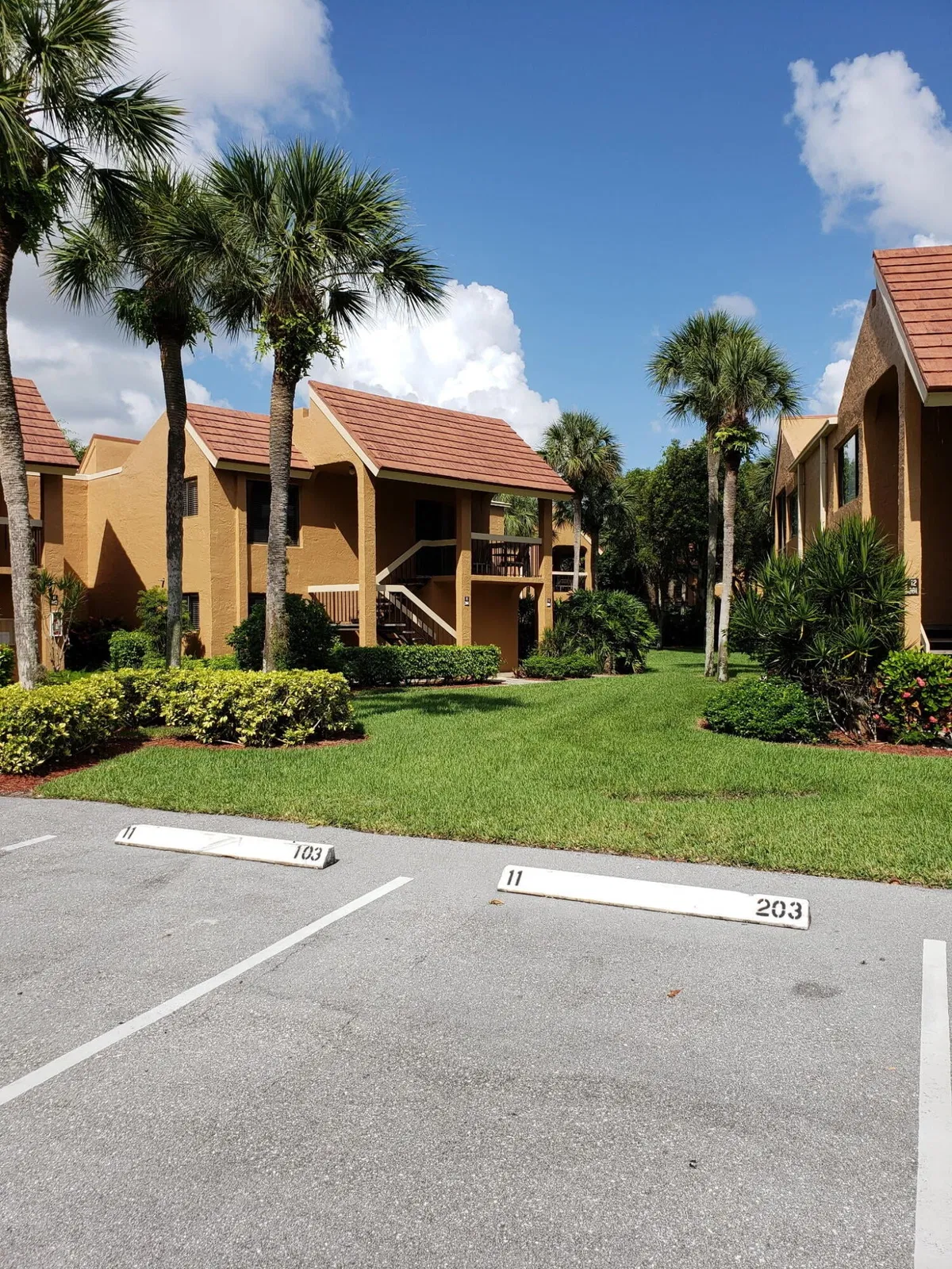 Unit 104 photo 34