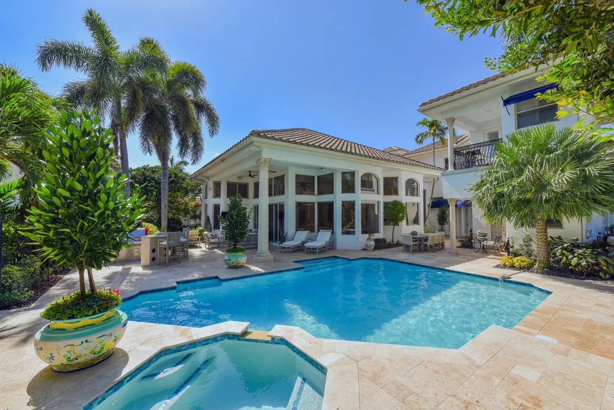 Royal Palm Yacht and Country Club Residence photo 13