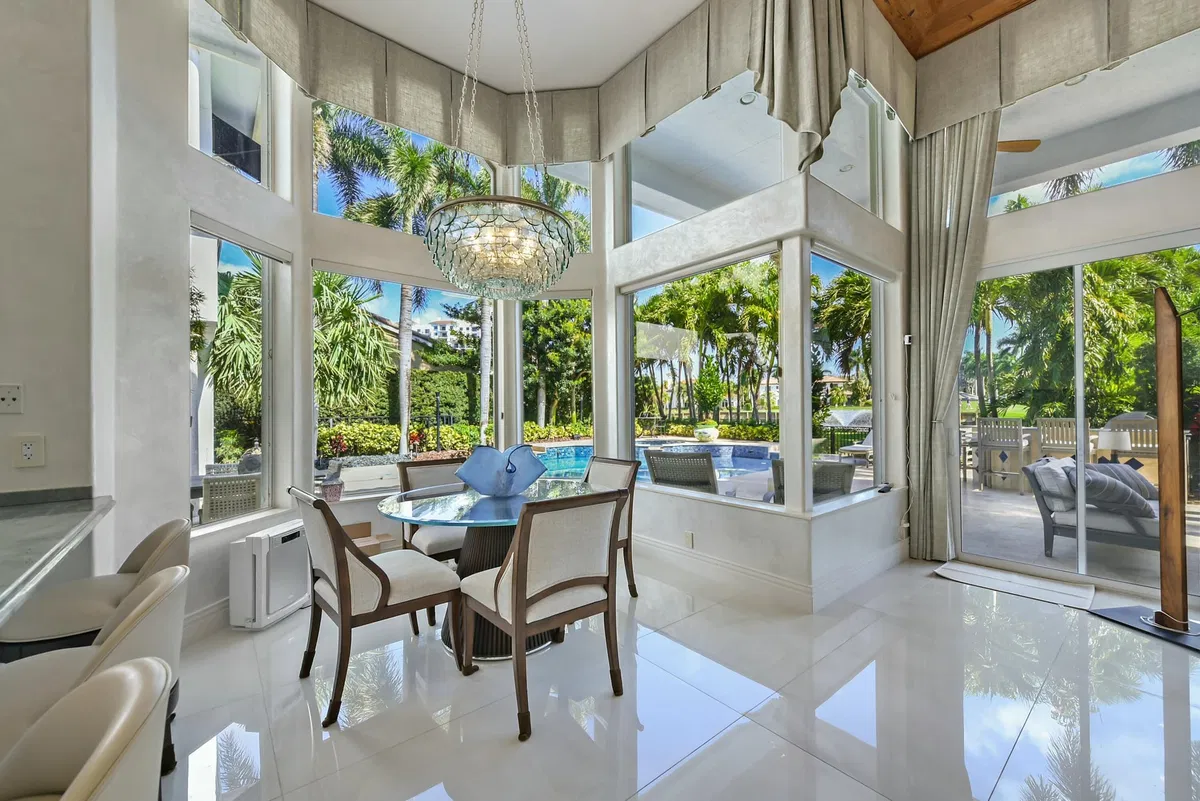 Royal Palm Yacht and Country Club Residence photo 31