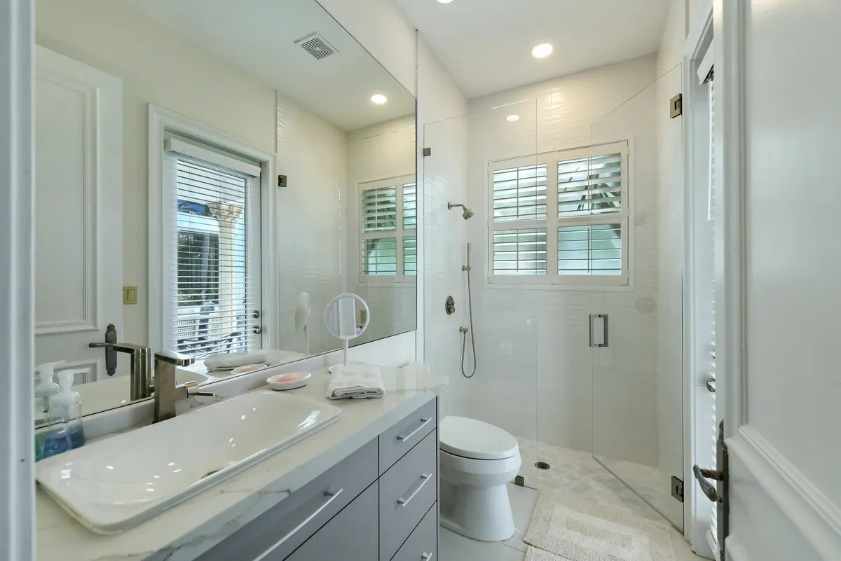 Royal Palm Yacht and Country Club Residence photo 40