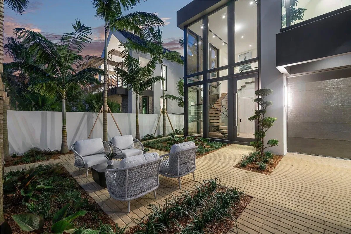 Palm Trail Delray Beach Residence photo 4
