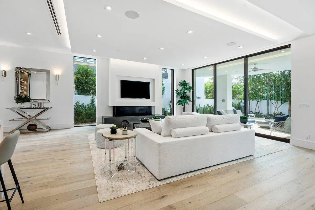 Palm Trail Delray Beach Residence photo 19