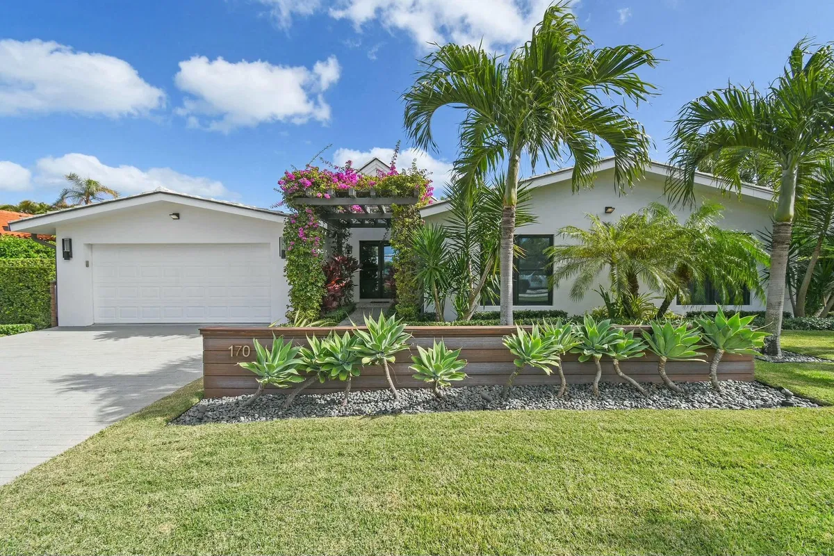 Jupiter Inlet Beach Colony Residence