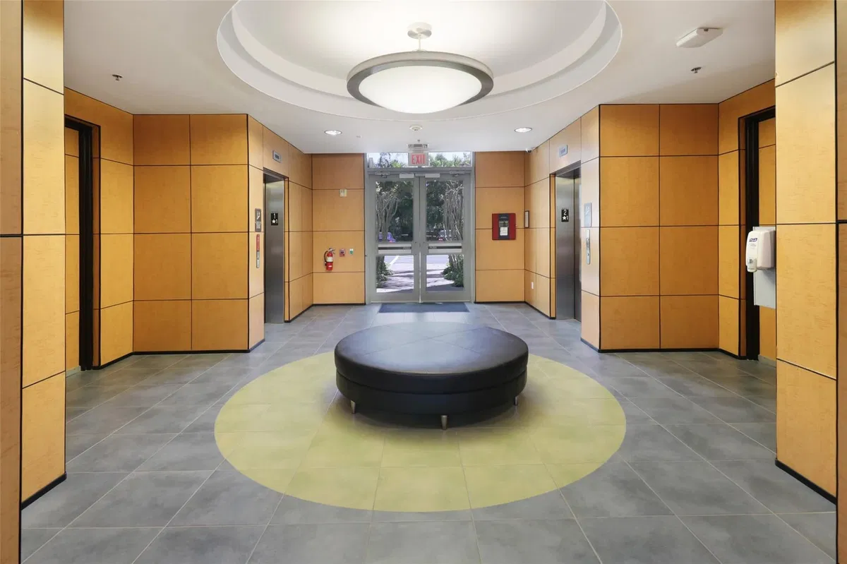 The Meridian Unit 212 photo 4