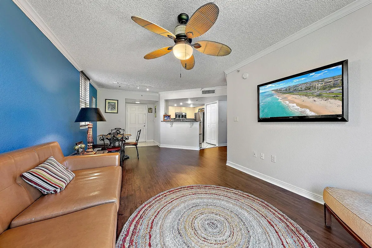 Flagler Pointe Unit 214 photo 4