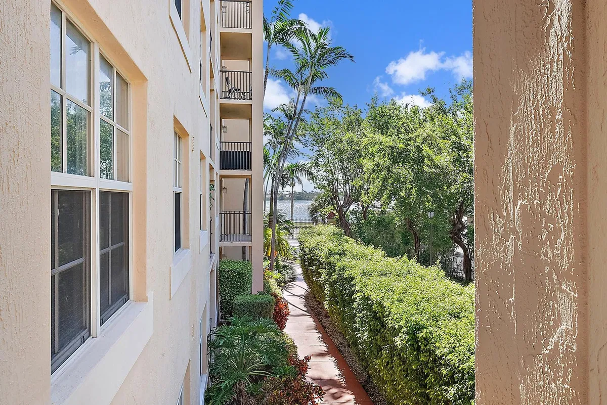 Flagler Pointe Unit 214 photo 16