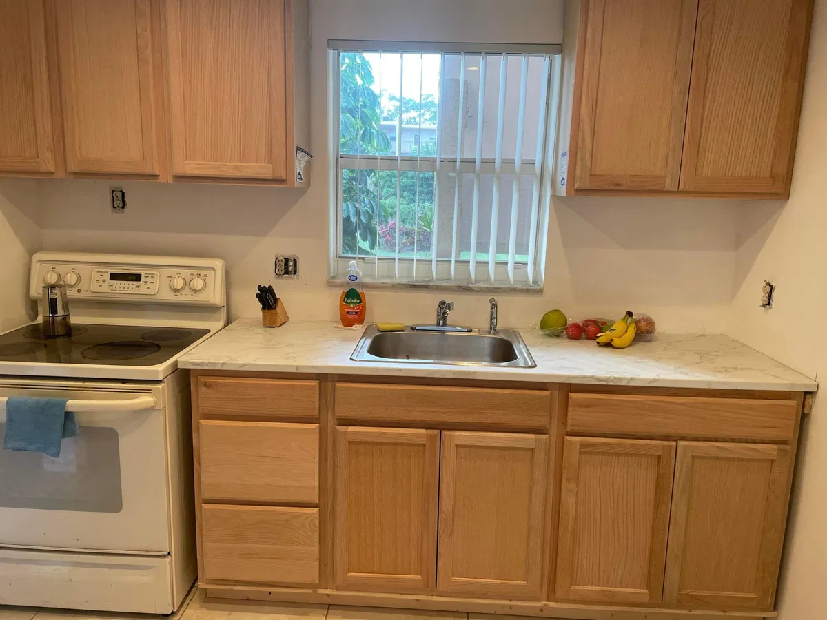 Unit 211 photo 7