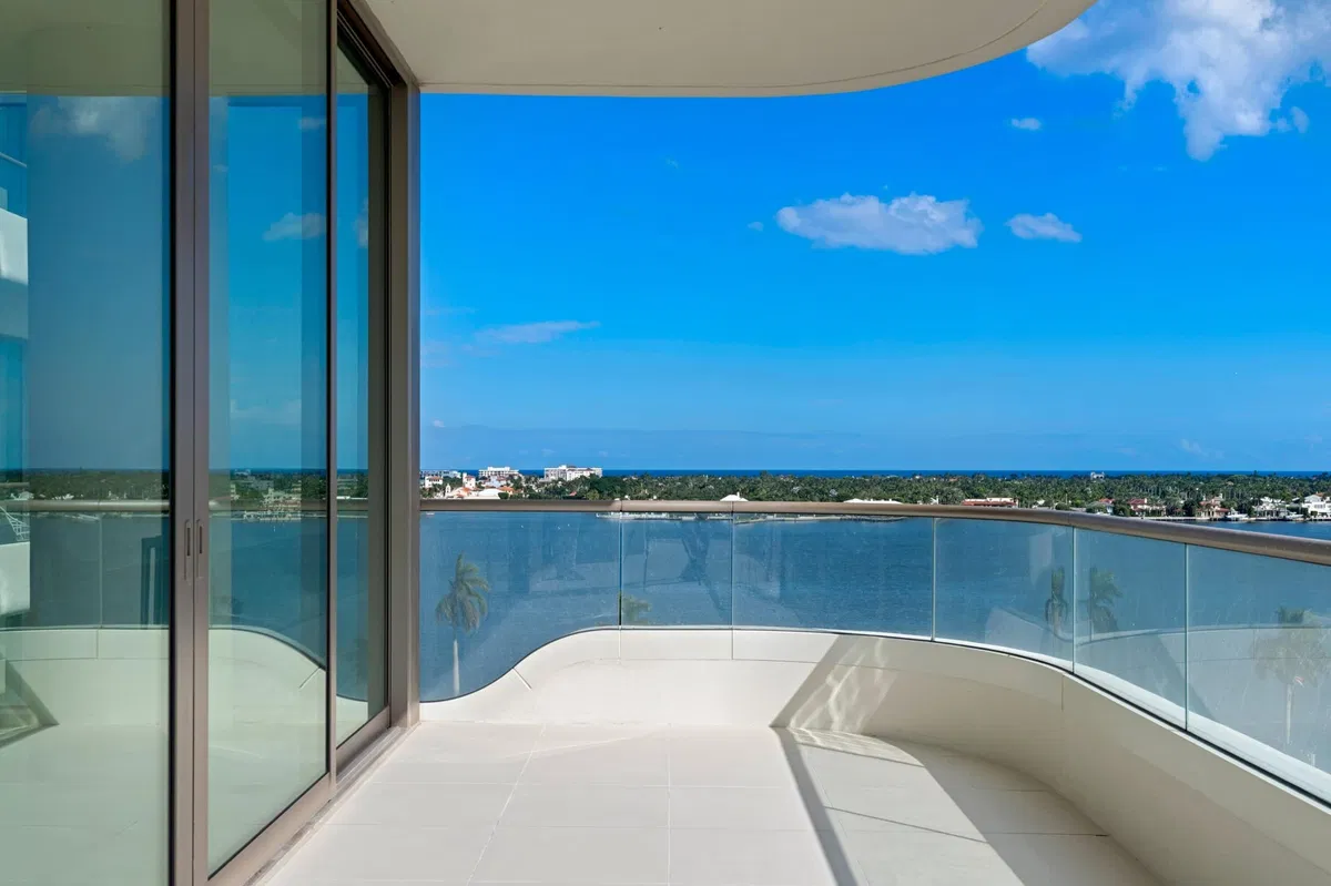La Clara Palm Beach Unit 801