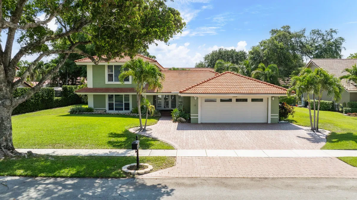 New Floresta Boca Raton Residence