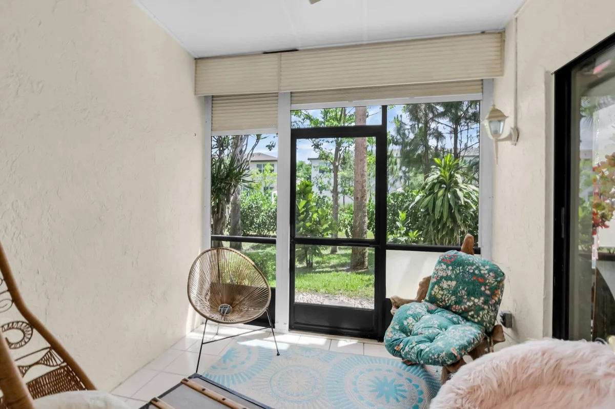  Residence photo 40