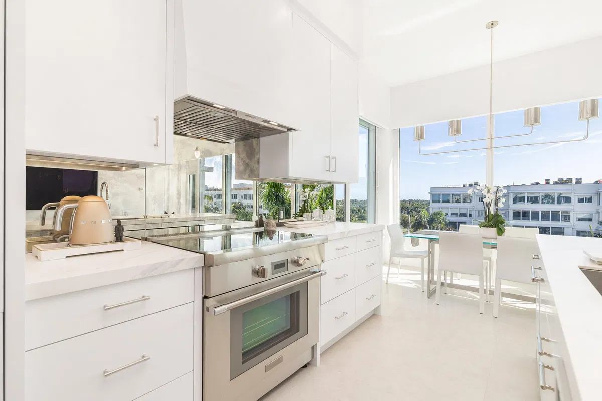 Palm Beach Towers, Palm Beach Unit 606a photo 7