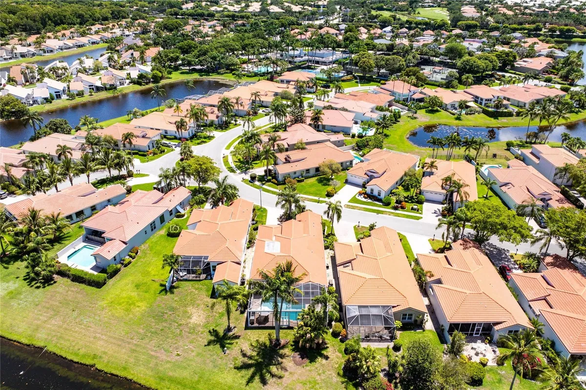 St. Andrews Country Club Residence photo 40