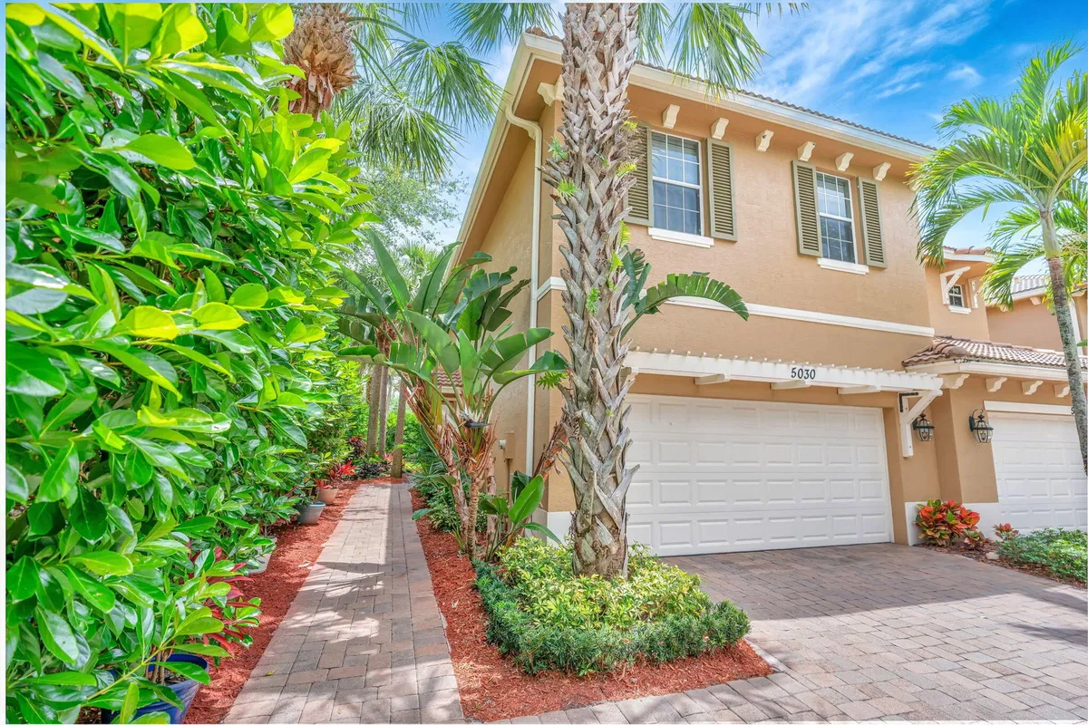 Paloma Palm Beach Gardens Residence