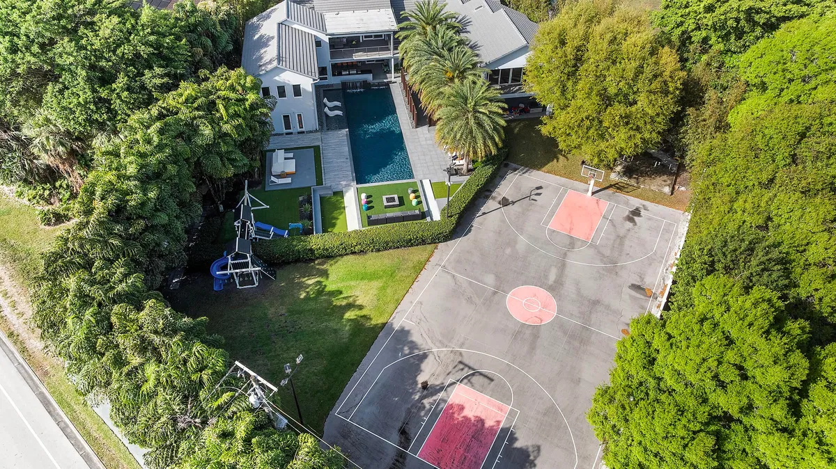 Residence photo 85