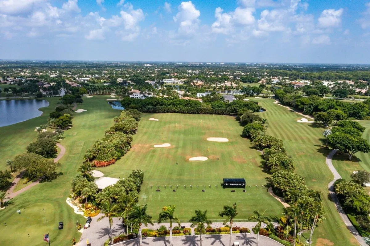 St. Andrews Country Club Residence photo 46