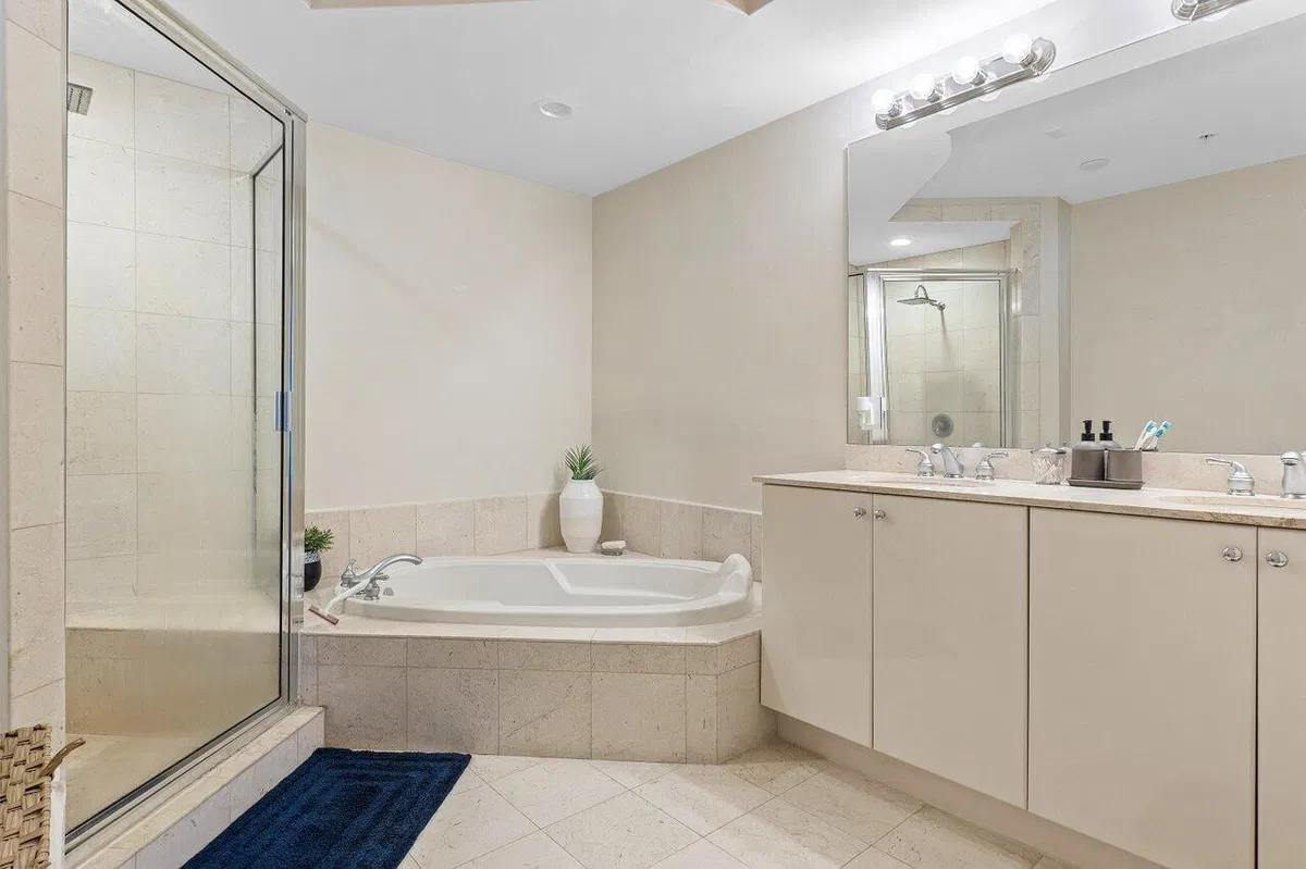 One City Plaza Unit 1524 photo 16