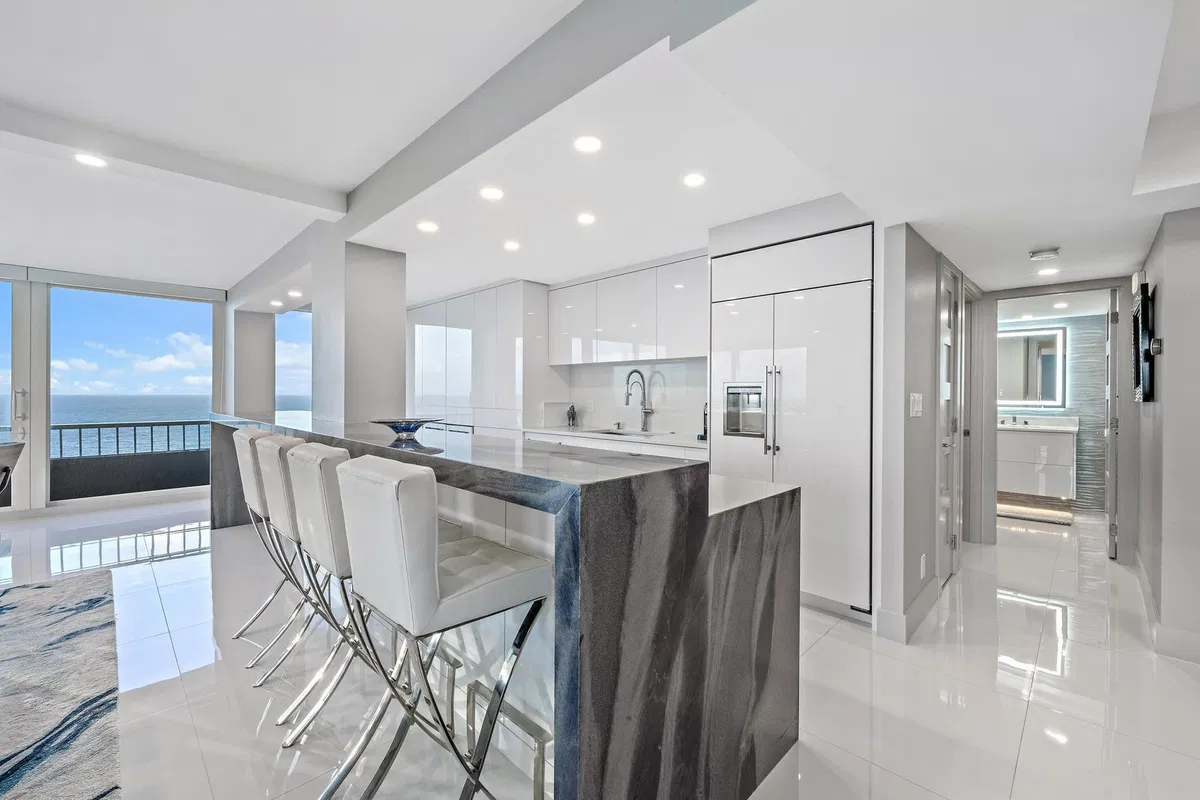 Water Glades Unit 19c photo 13