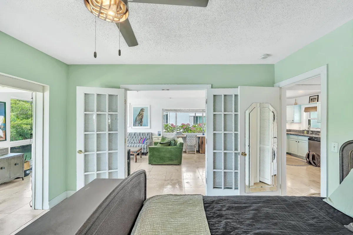Unit 4120 photo 19