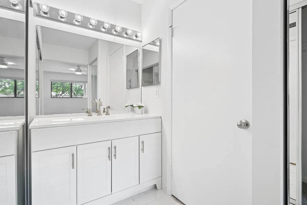  Unit 192 photo 16