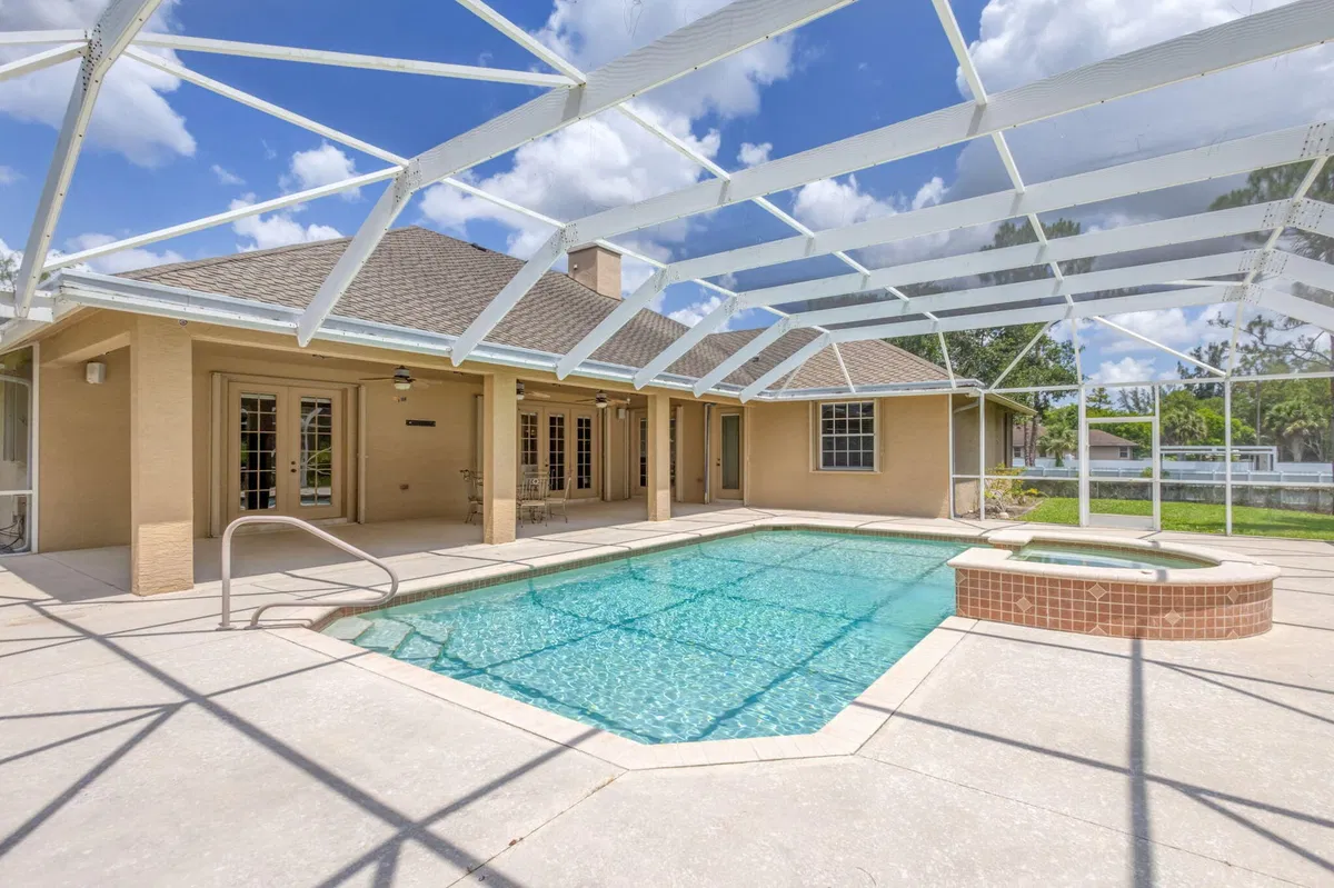 Residence photo 73