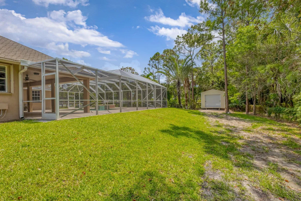  Residence photo 82