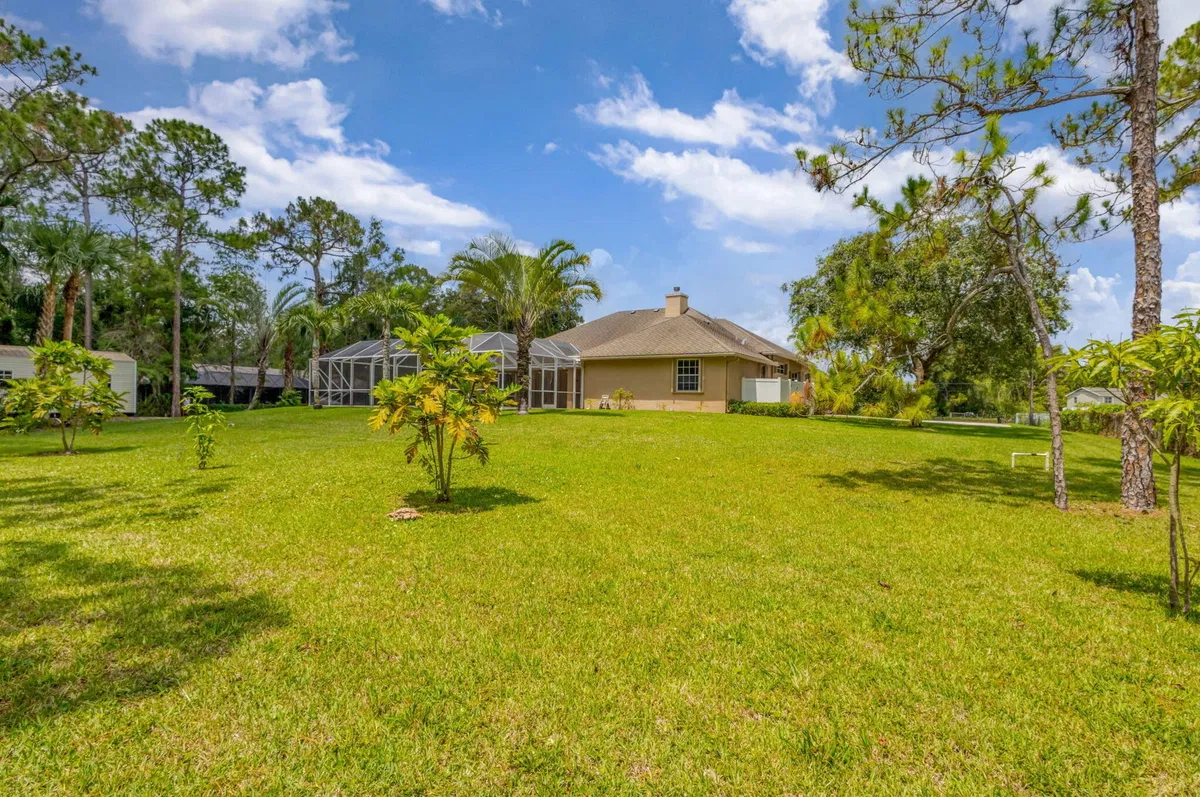  Residence photo 94