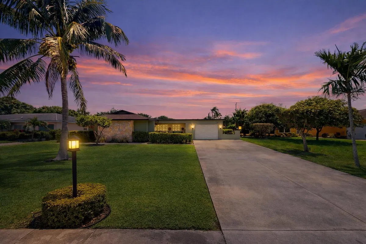 West Palm Beach Residence