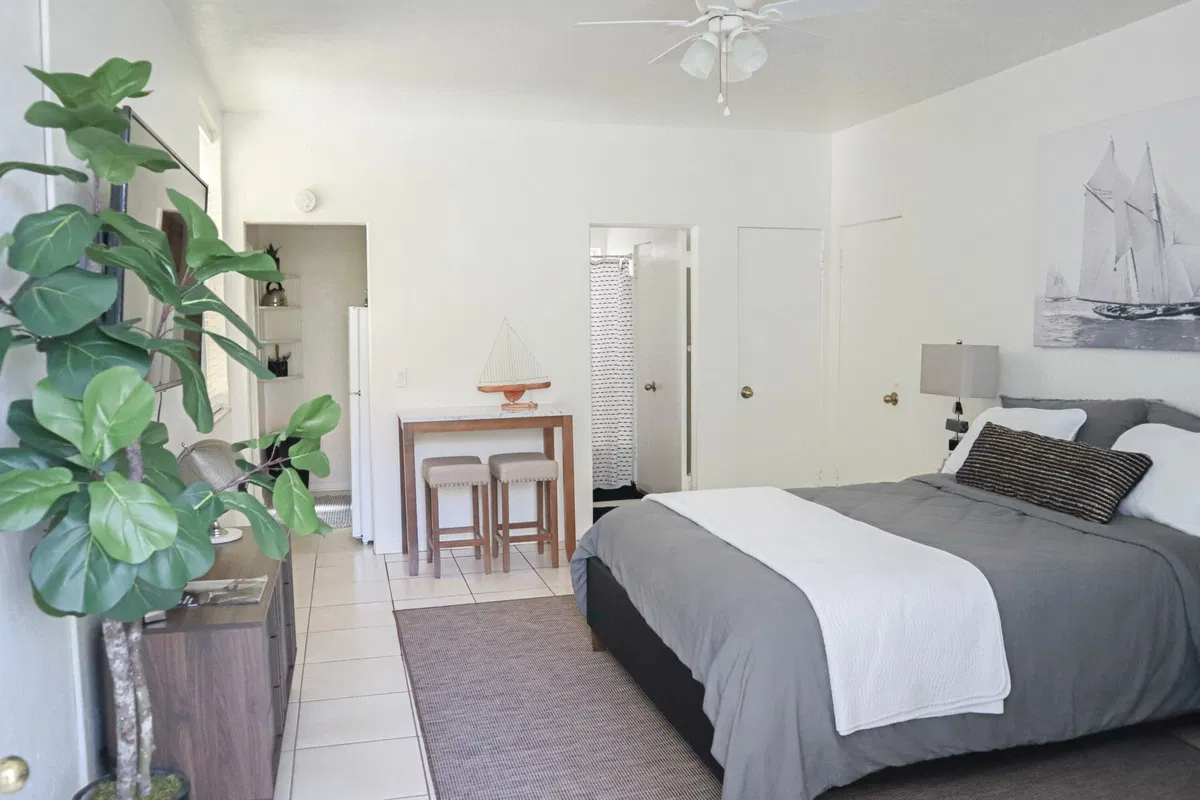 Residence photo 16