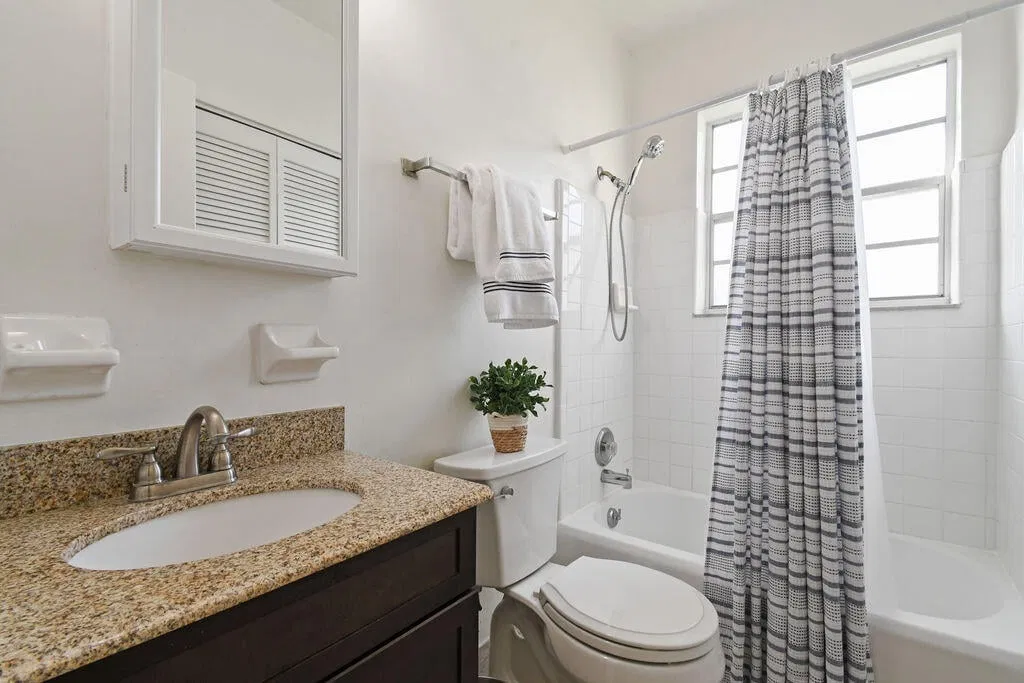 Residence photo 34