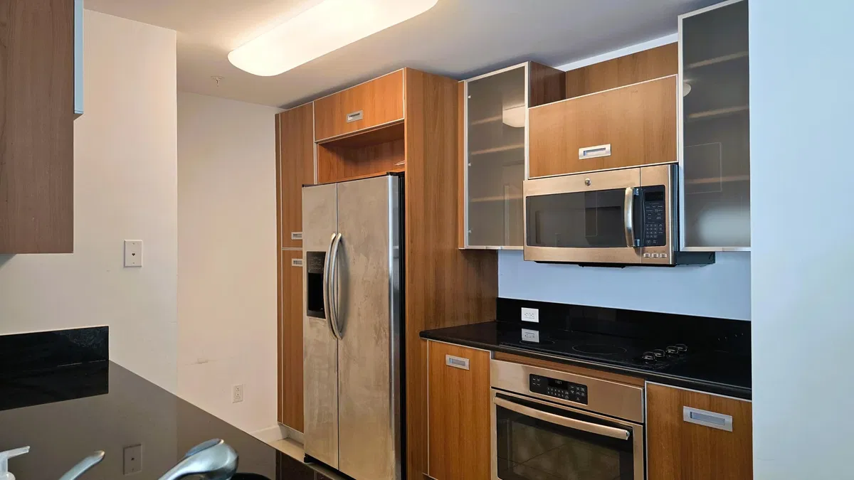 The Whitney Unit 631 photo 7