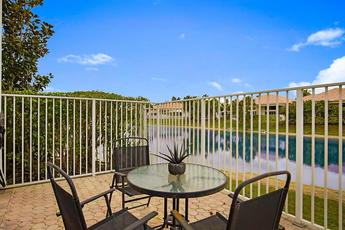 Boca Grove Residence photo 31