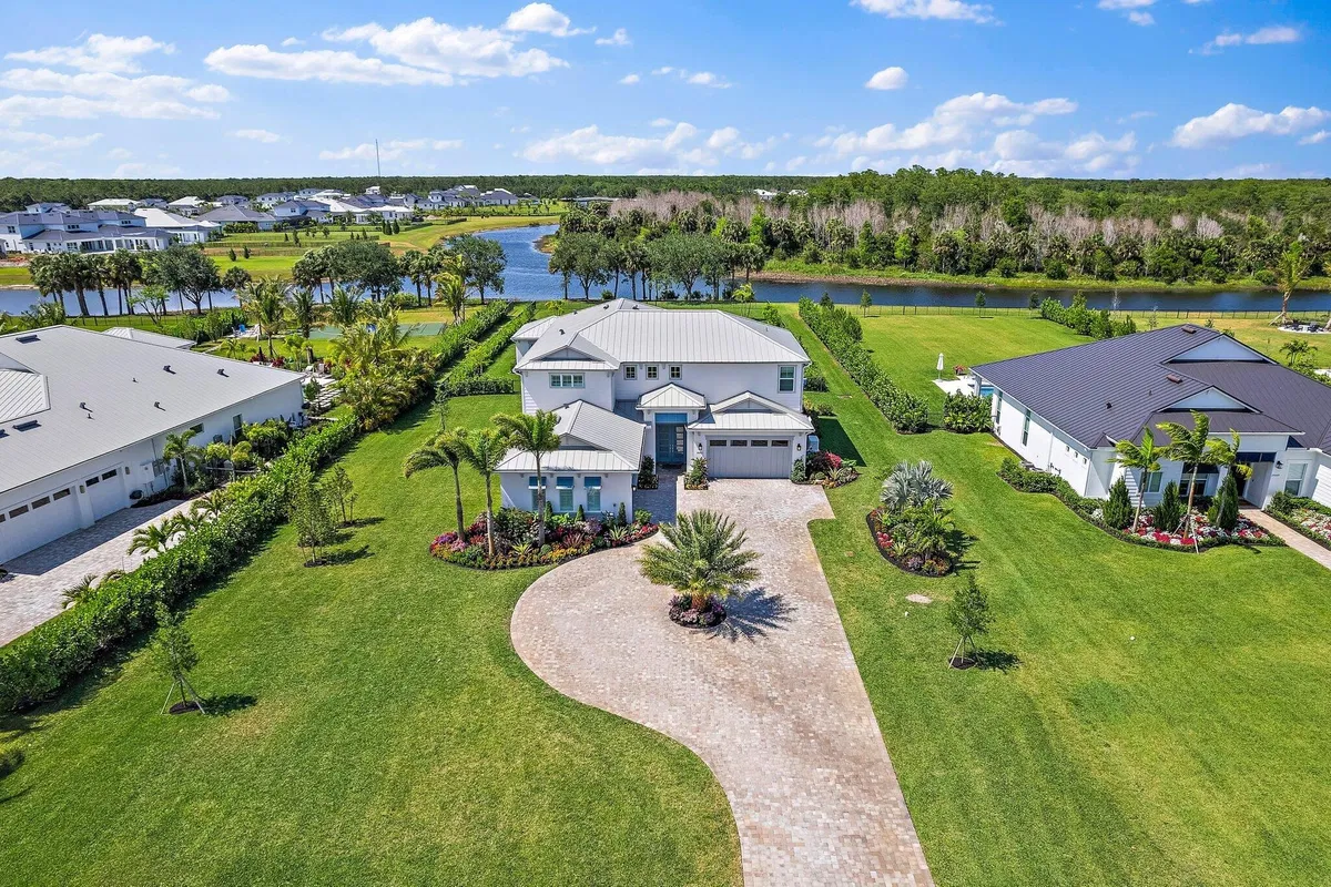 Bridgewater Preserve Residence photo 58
