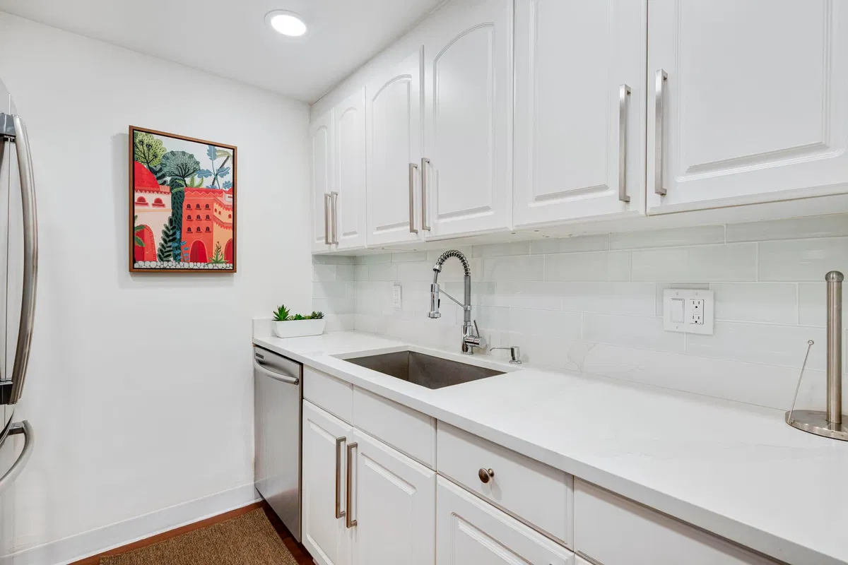 Island House Condos Unit 3e photo 7