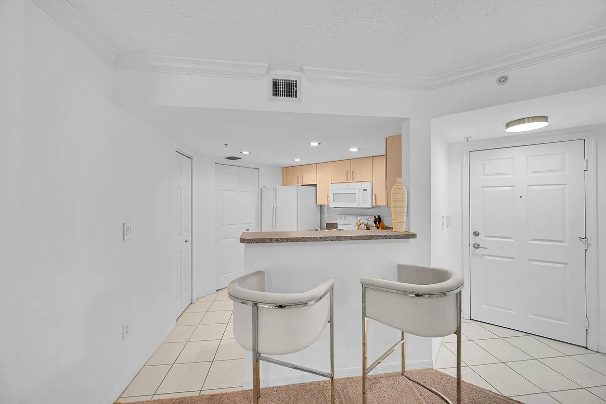Flagler Pointe Unit 231 photo 10