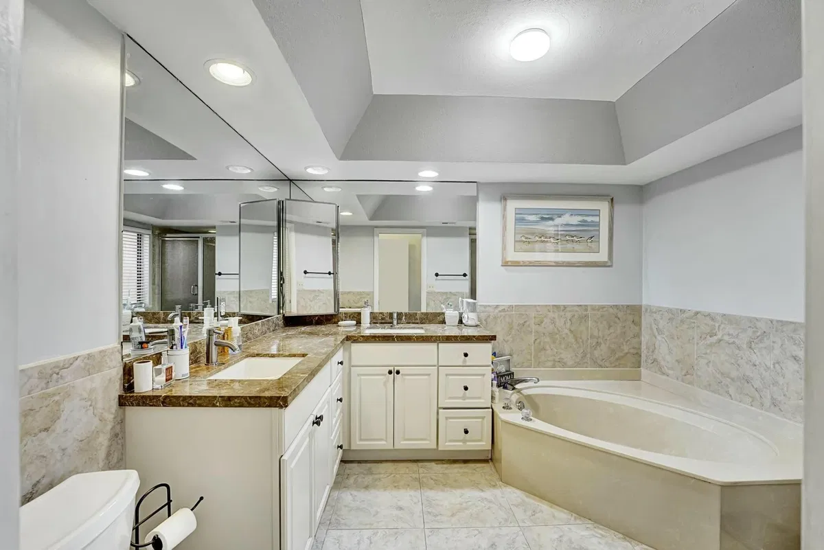 Residence photo 19