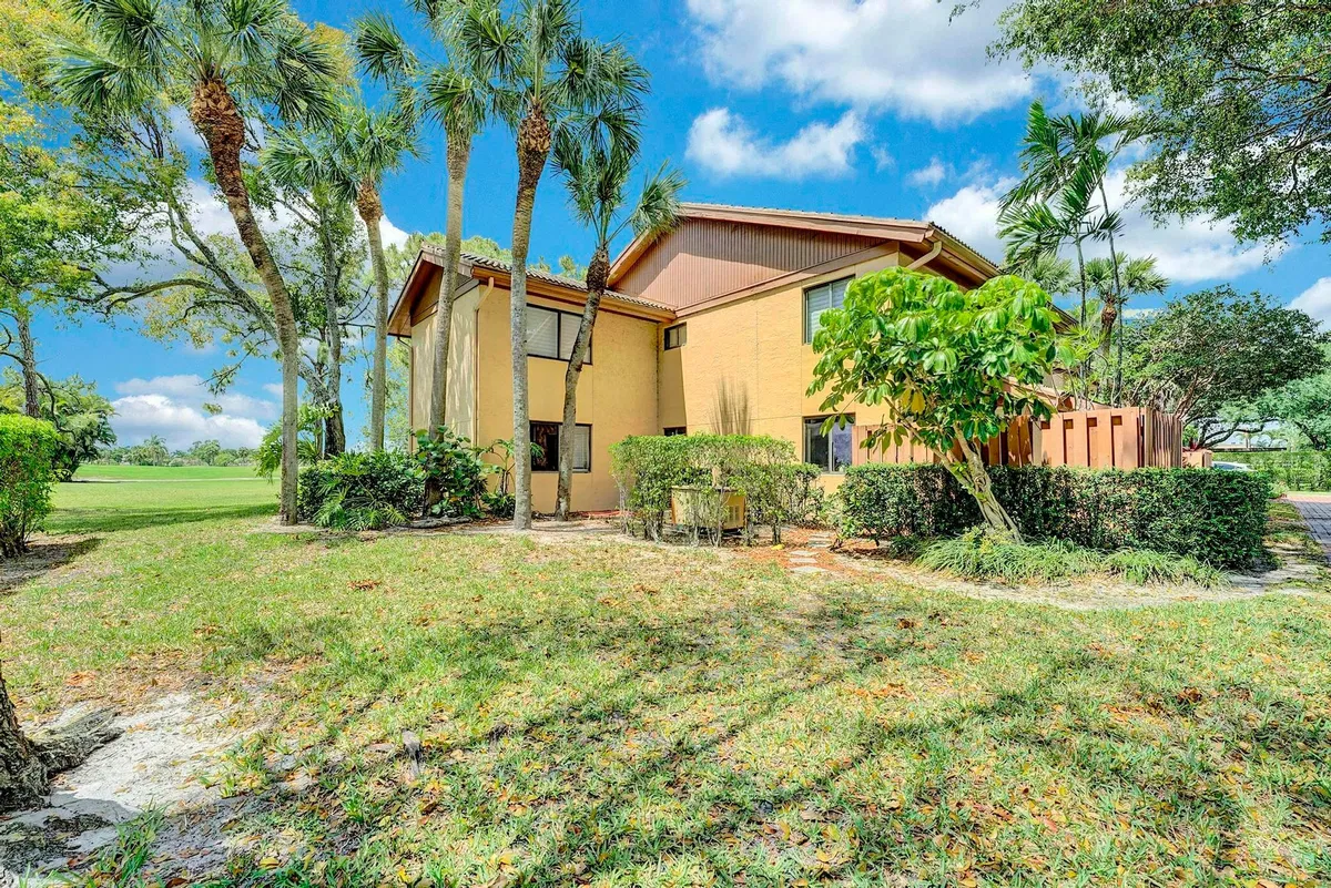 Residence photo 34