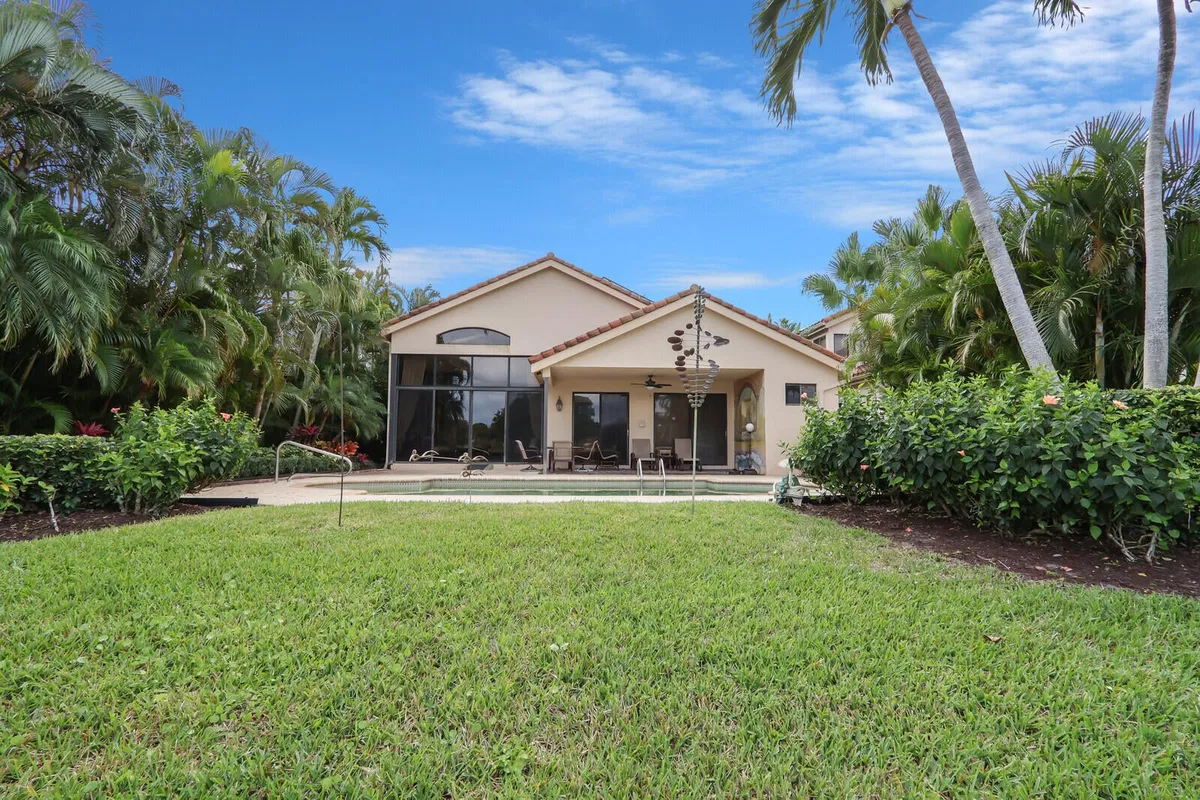 Frenchman's Creek Residence photo 25