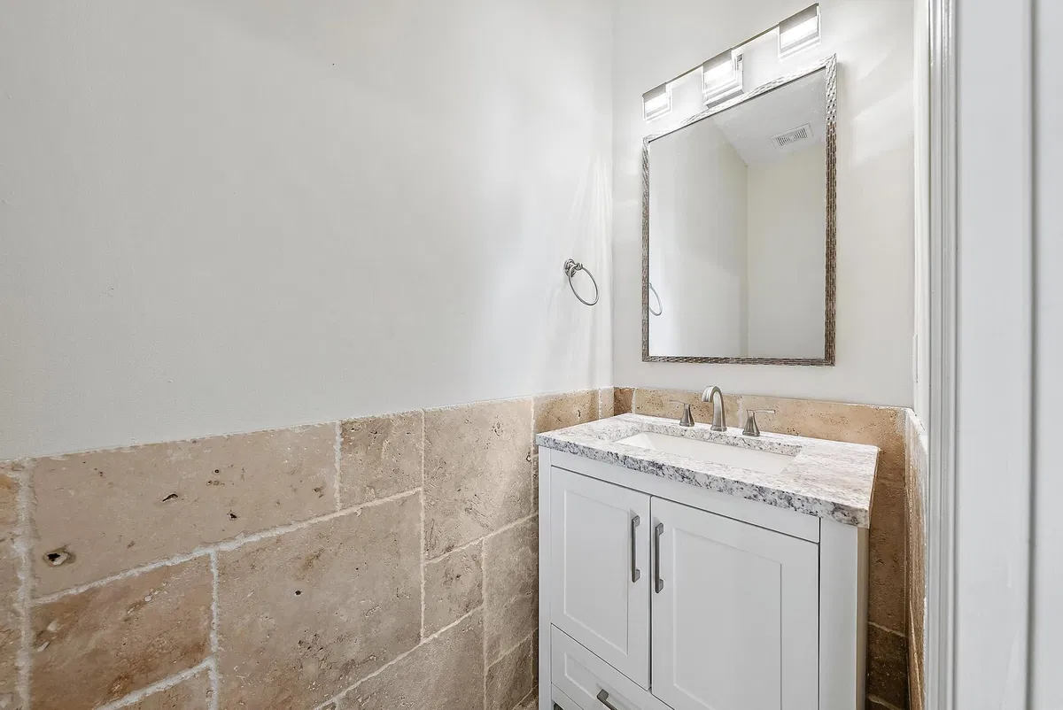Canterbury Place Residence photo 25